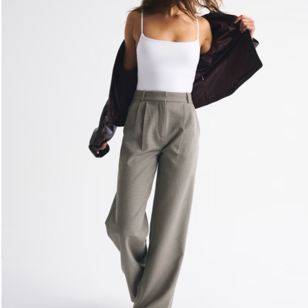 Abercrombie & Fitch Sloane Tailored Wide Leg Pant